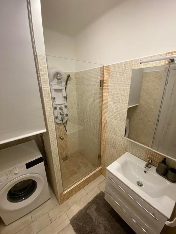 Chill Apartman Мишкольц Экстерьер фото
